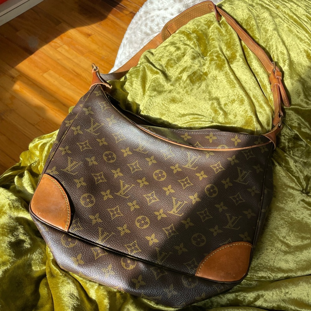 Authentic Vintage Louis Vuitton bag